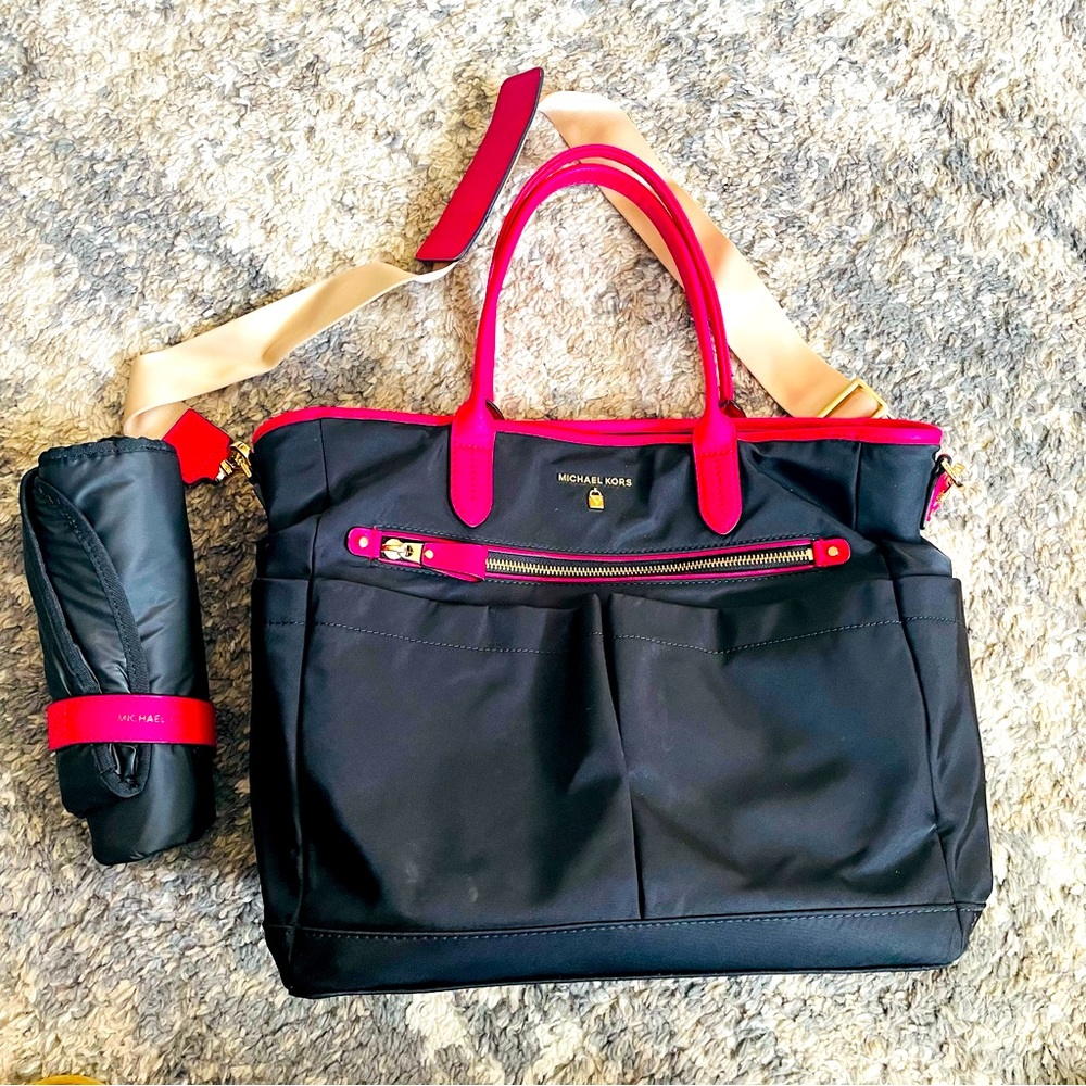 BEAUTIFUL Clean Michael Kors Diaper Bag Like New